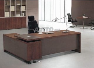 bureau/chaise/table réunion/caison/vitrine/armoire