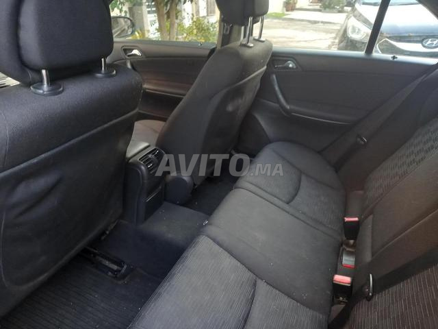 Mercedes-Benz 220 Diesel Manuelle 2006 à Rabat - 2