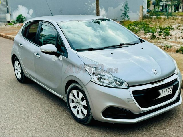 Peugeot 208 occasion Diesel Modèle 