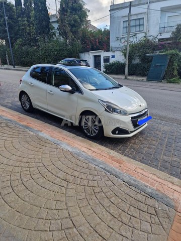 Peugeot 208 occasion Diesel Modèle 