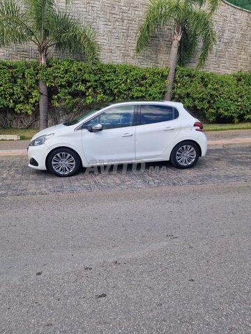 Peugeot 208 occasion Diesel Modèle 