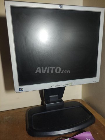 HP L1740 LCD Monitor, 17-inch  