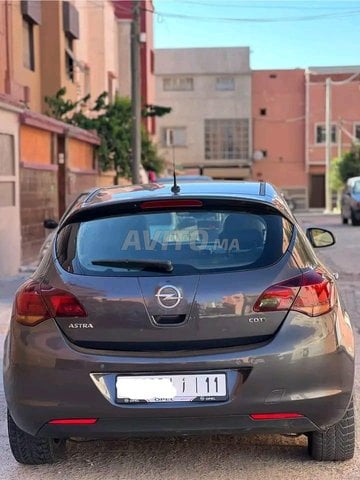 Opel Astra occasion Diesel Modèle 