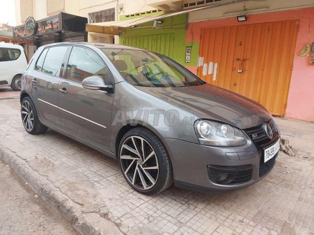  Volkswagen GOLF 5