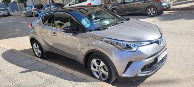 Toyota C-HR occasion Hybride Modèle 