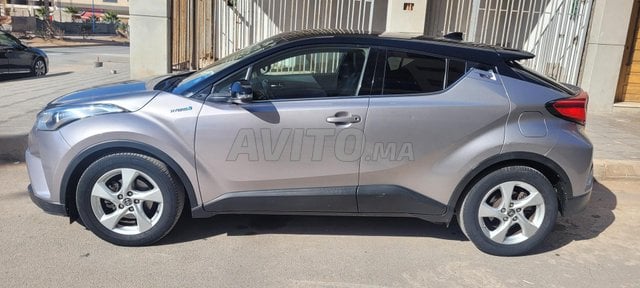 Toyota C-HR occasion Hybride Modèle 