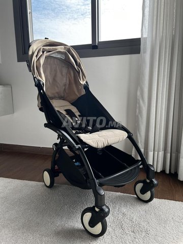 poussette yoyo 2 babyzen 6plus en tres bon etat