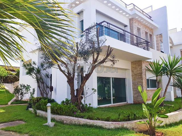 Triplex disponible a vendre a harhoura  - 2