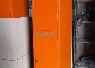 خزانة معدنية