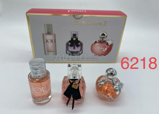 باك عطري من ثلات و أربع قطع  للنساء 