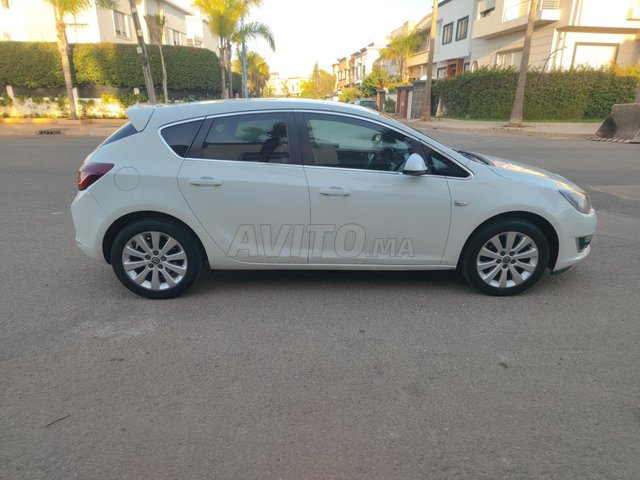 Opel Astra occasion Diesel Modèle 