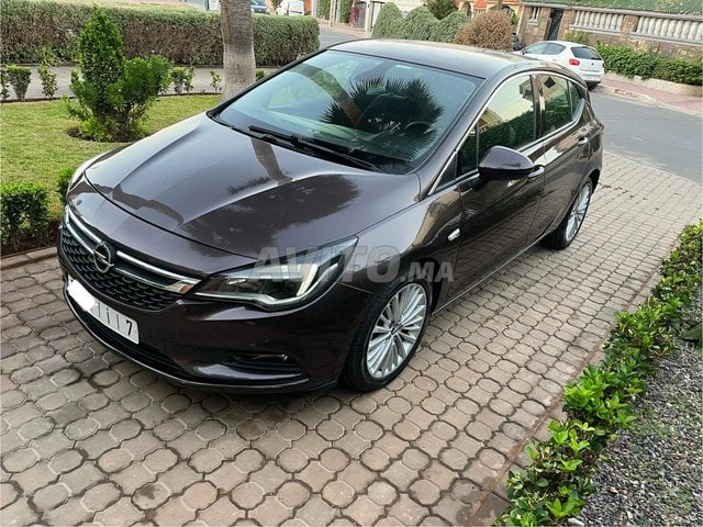 Opel Astra occasion Diesel Modèle 