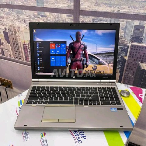 Hp i5 Double carte graphique Ram 8 Écran 17