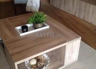Table moderne en MDF