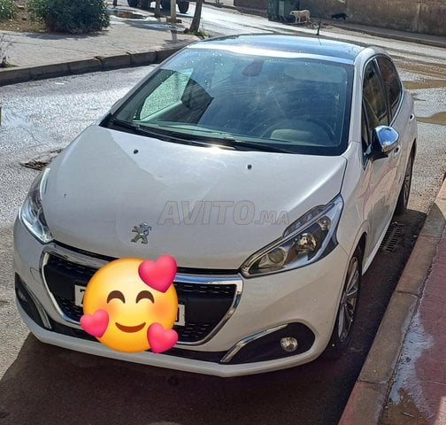 Peugeot 208 occasion Diesel Modèle 