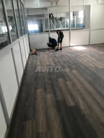 باركيه HDF8MM مع طبقة عازلة من الفوم وتركيب احترافي