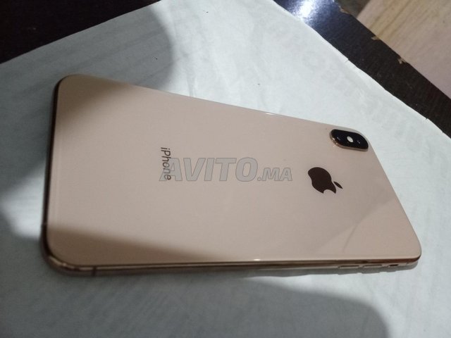 Iphone xs max gold comme neuf