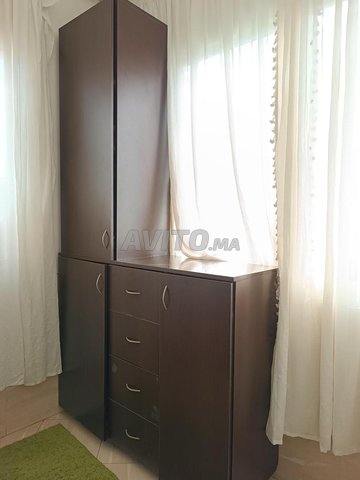 Lit et son matelas / une commode /placard 