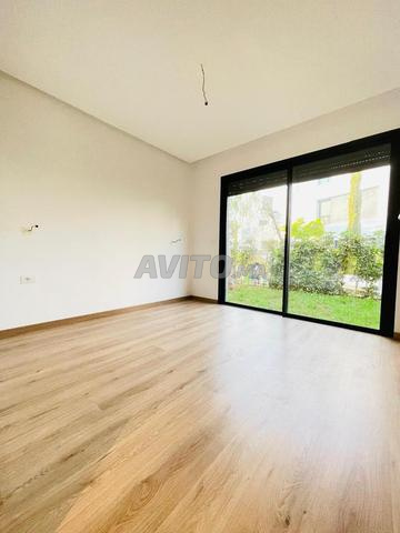 Rez de jardin luxueux vide à louer ville verte - 2