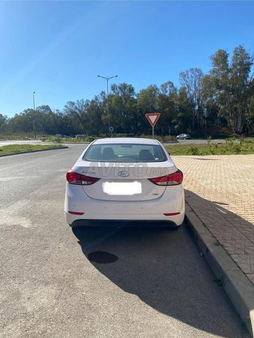 Hyundai Elantra occasion Diesel Modèle 