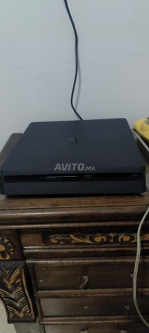 ps4 slim 1000G