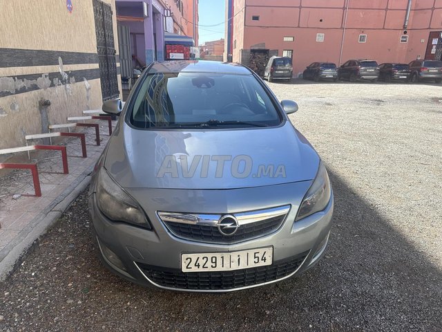 Opel Astra occasion Diesel Modèle 