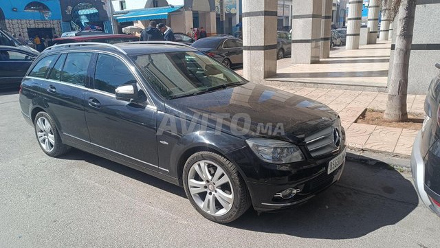 Mercedes-Benz 220 occasion Diesel Modèle 