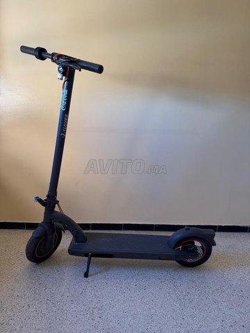 Trottinette électrique NAVEE N30 a Marrakech