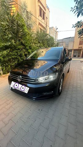 volkswagne-touran 