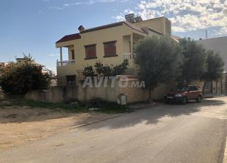  فيلا بمساحة 396 متر مربع في موقع مميز طنجة 