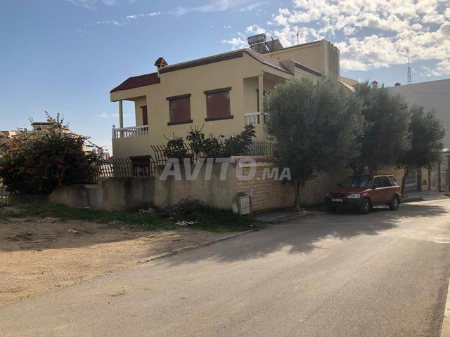  فيلا بمساحة 396 متر مربع في موقع مميز طنجة 