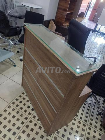 comptoir d'accueil local en bois 