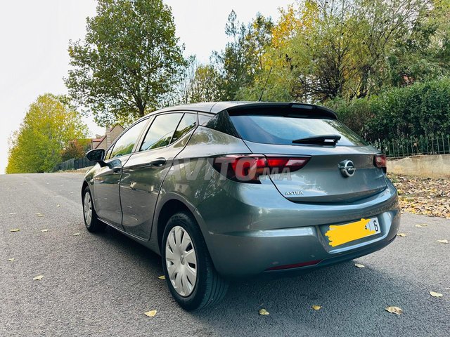 Opel Astra occasion Diesel Modèle 