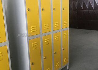 Casier pour vêtements de travail