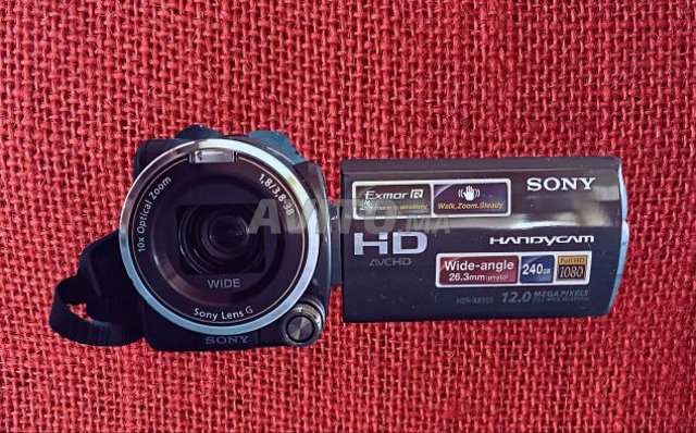 SONY XR550E 2010 NEUF