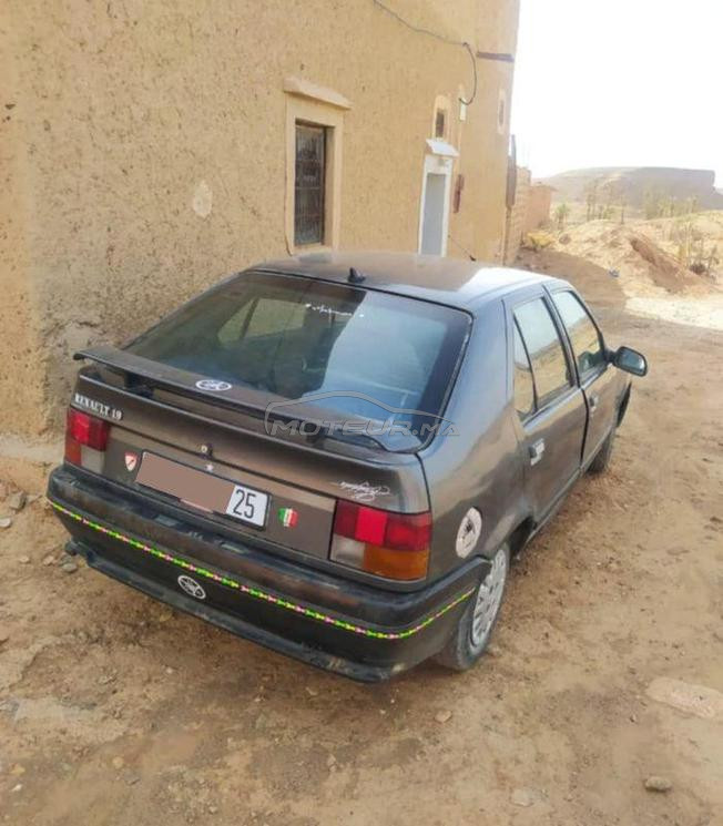 Renault 19 Essence Manuelle 1989 à Ouarzazate