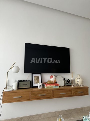 Meuble tele suspendu en bois