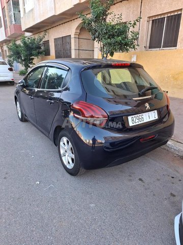 Peugeot 208 occasion Diesel Modèle 