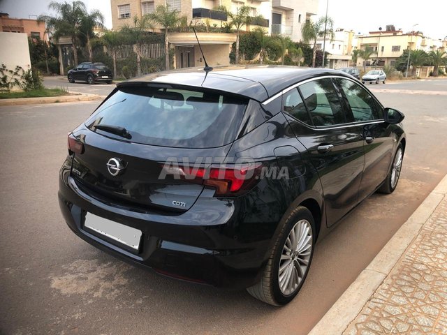 Opel Astra occasion Diesel Modèle 