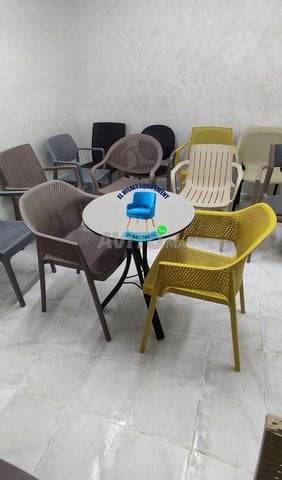 Chaise Et Table Café  كراسي و طاولات