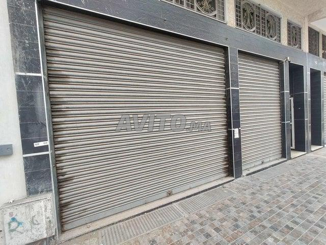 magasin a louer 230m² a Diour jamaa 