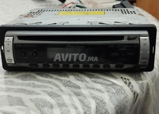 post radio de voiture 