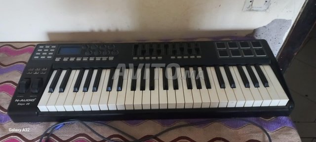 N AUDIO MIDI KEYBORD 49KEY