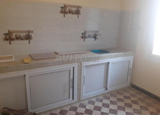 Serrure à vendre au centre de la ville de Meknès