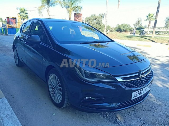 Opel Astra occasion Diesel Modèle 