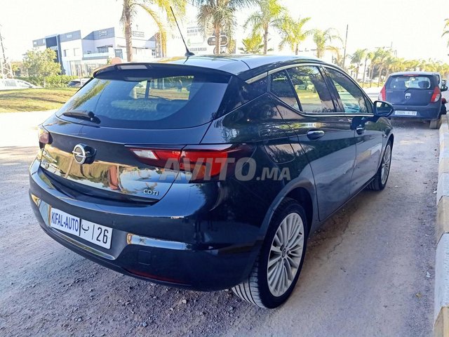 Opel Astra occasion Diesel Modèle 