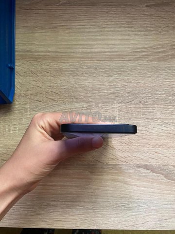IPHONE 12 noir 