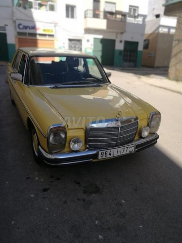 Mercedes-Benz 240 occasion Diesel Modèle 