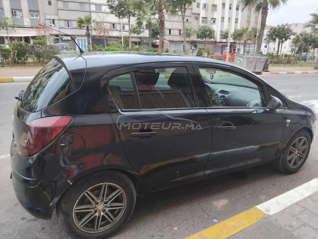 Opel Corsa Essence Manuelle 2011 à Casablanca