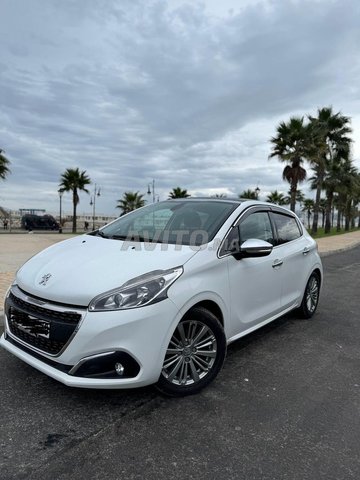 Peugeot 208 occasion Diesel Modèle 